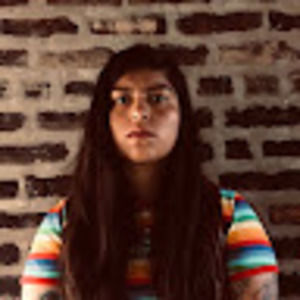 Meet your Posher, Iris